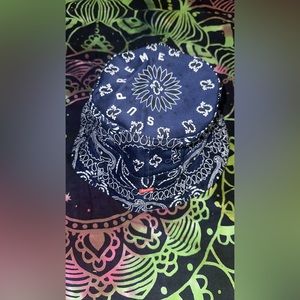 Supreme bandana crusher navy bucket hat